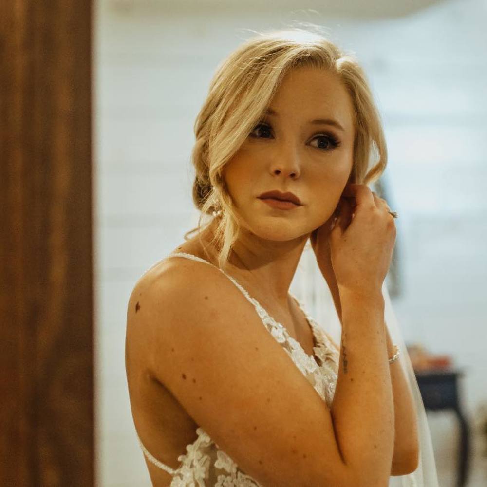 Meet your Posher, Sissy